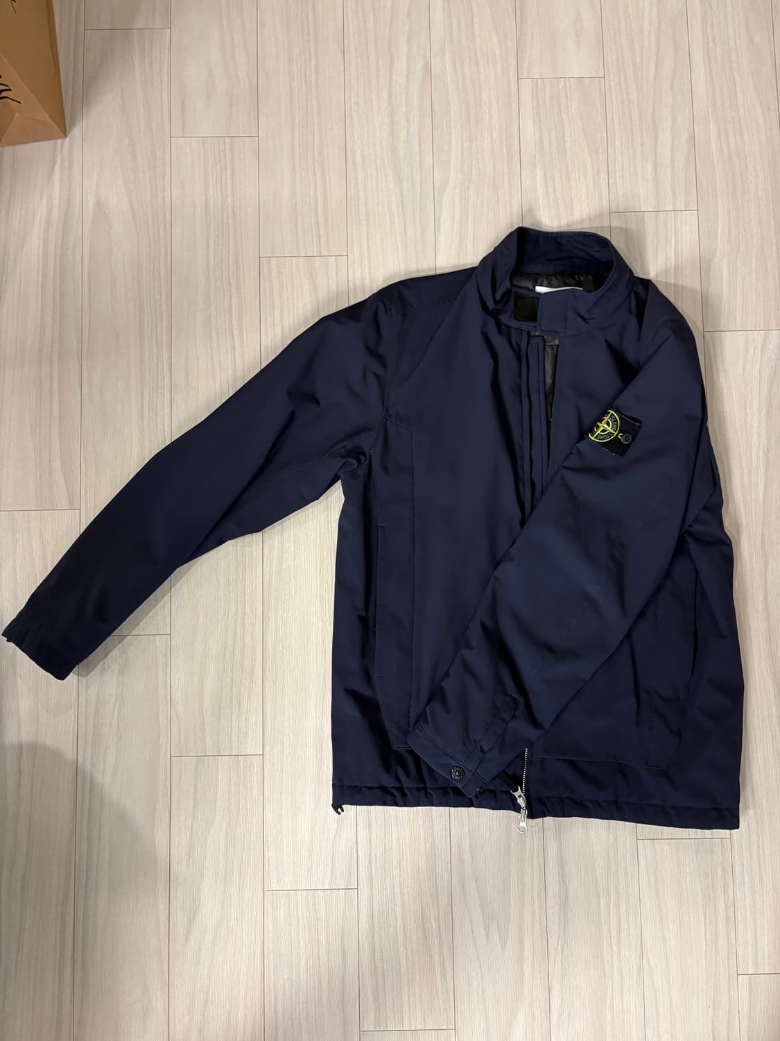 스톤아일랜드 소프트쉘 자켓 상품이미지1