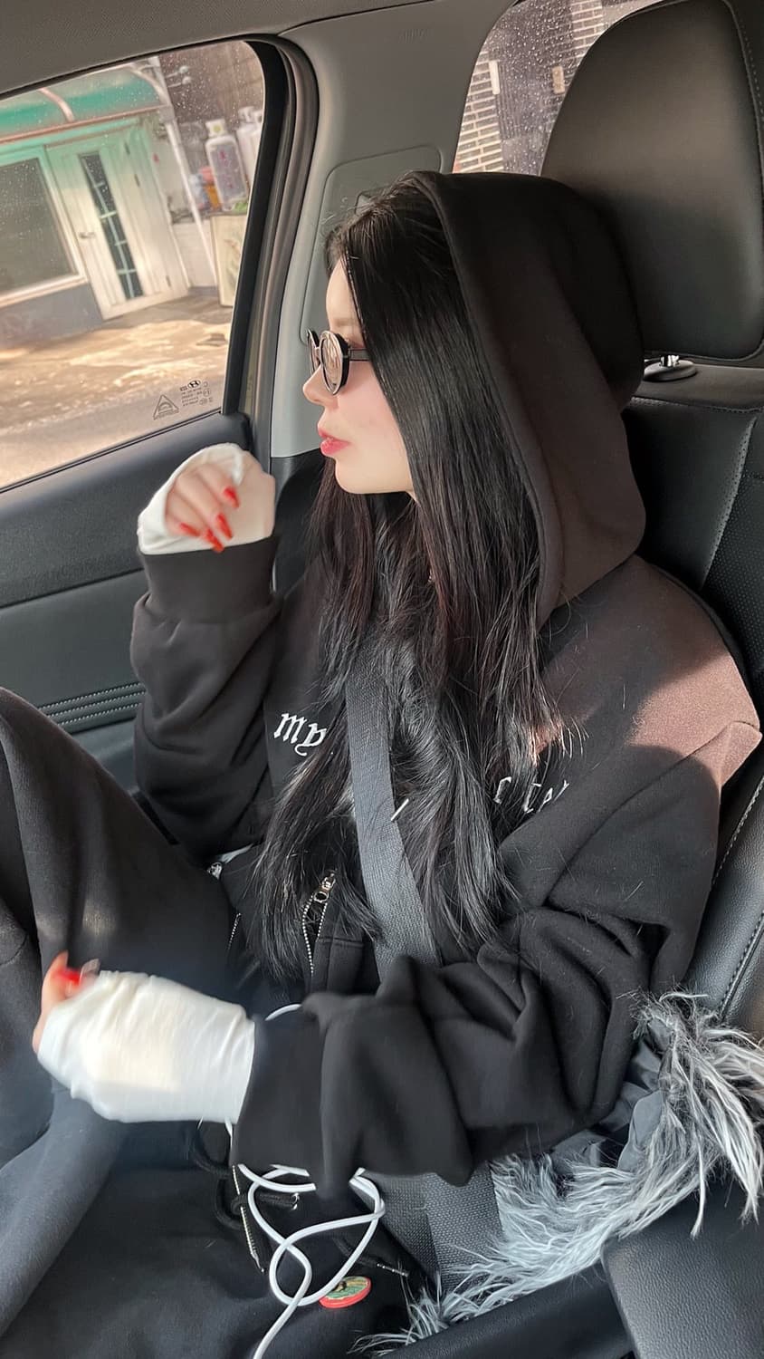 더미스테리어스호텔 후드집업 상품이미지2