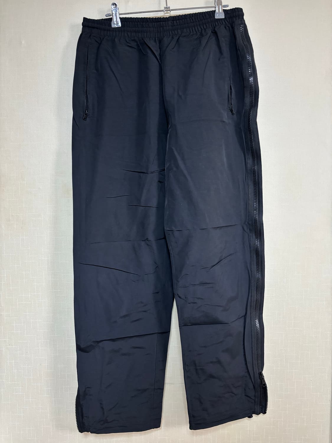 인사일런스 사이드 지퍼 팬츠 상품이미지1