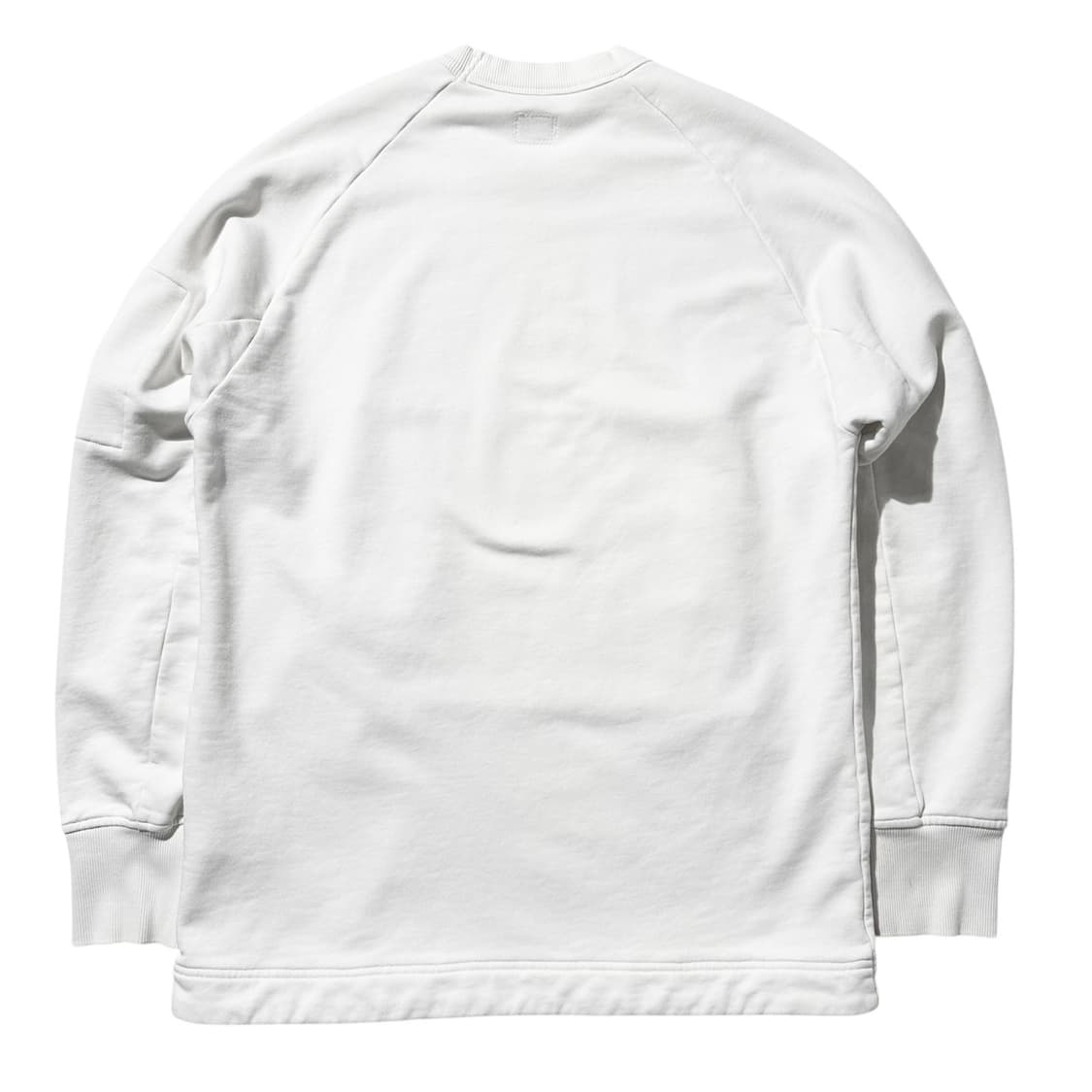 CP컴퍼니 사이드 렌즈 맨투맨 상품이미지2