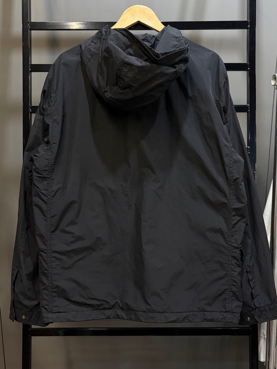 (L) CP컴퍼니 플랫 나일론 아노락 블랙 35.0 상품이미지2