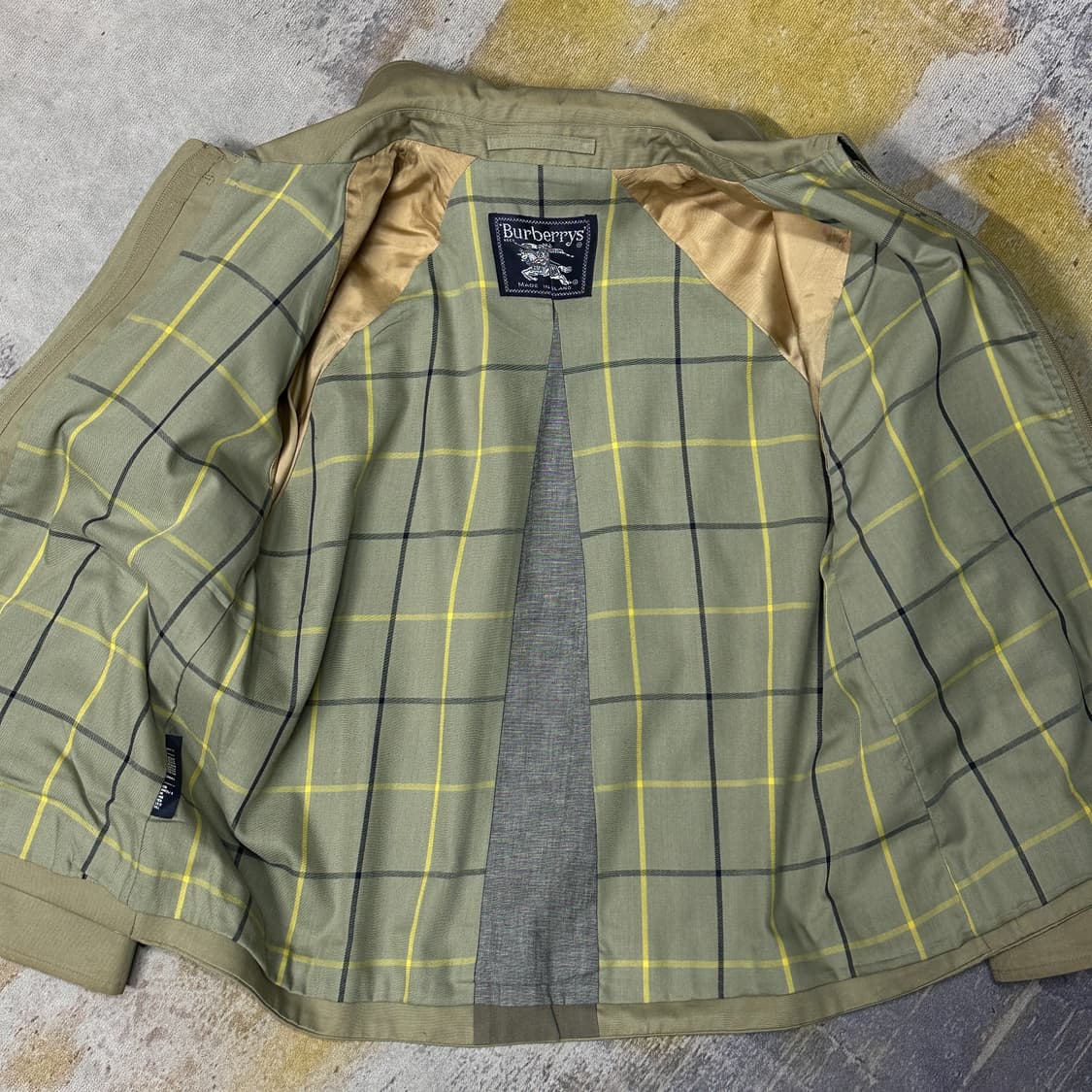 버버리 리메이크 정품 베이지 자켓  상품이미지3