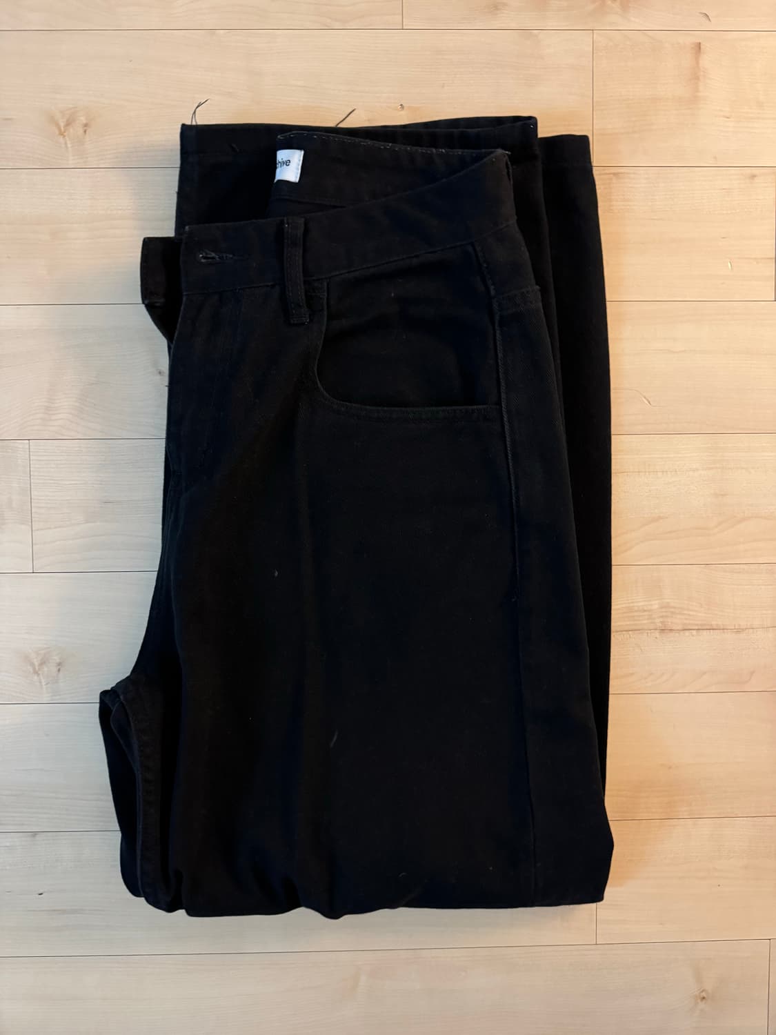 밀로 아카이브 리플렉트 커브드 팬츠 상품이미지1