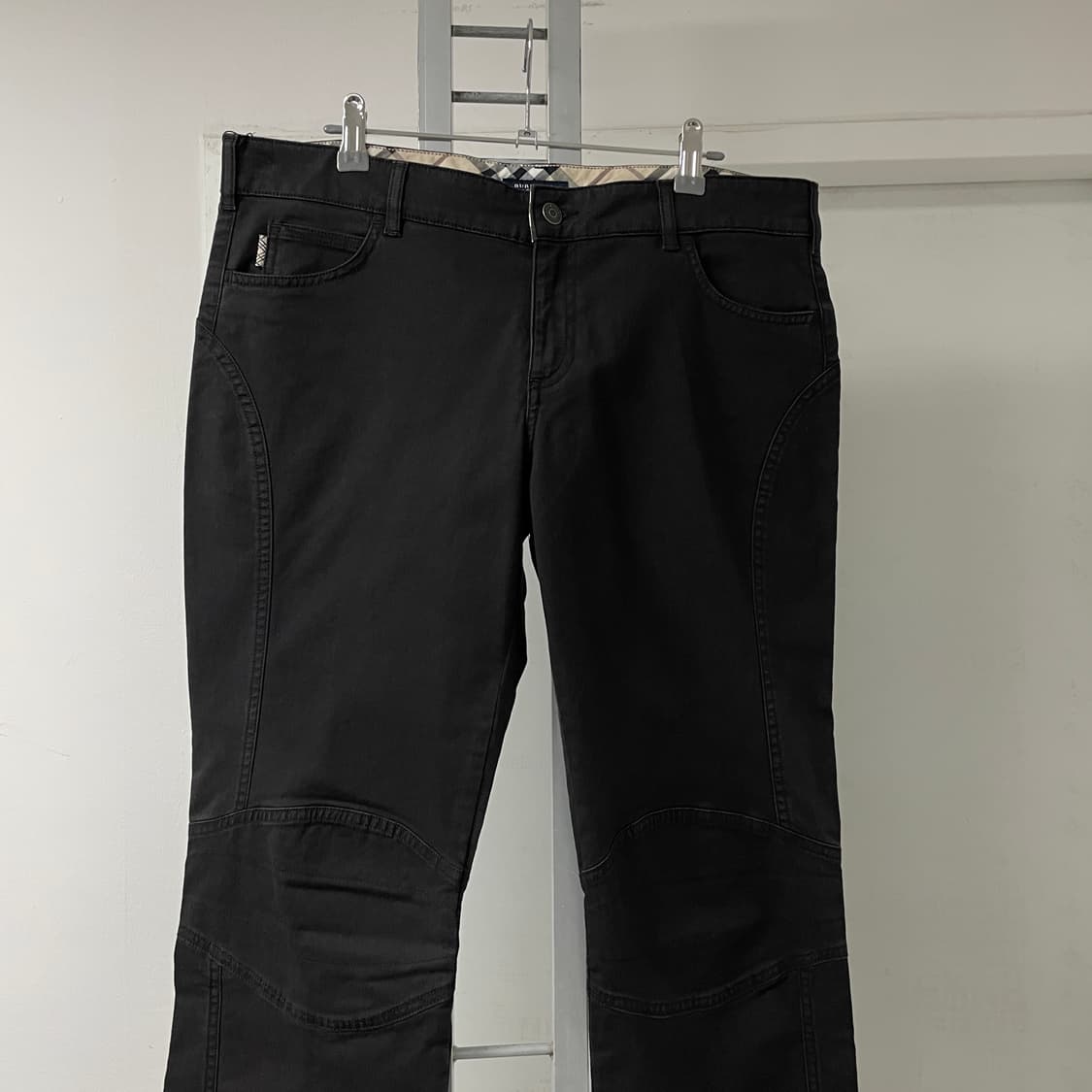 버버리 블랙 팬츠 16 상품이미지2