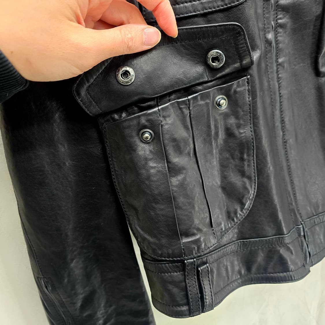 SON JUNG WAN 블랙 레더 여성 라이더 자켓 상품이미지6