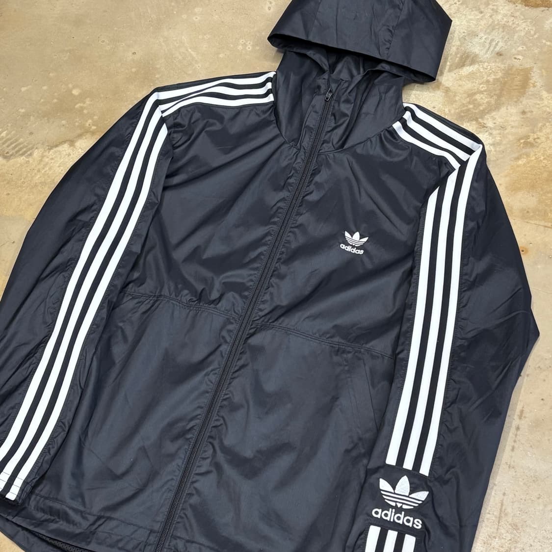 2XL 아디다스 블랙 윈드브레이커 바람막이 상품이미지1