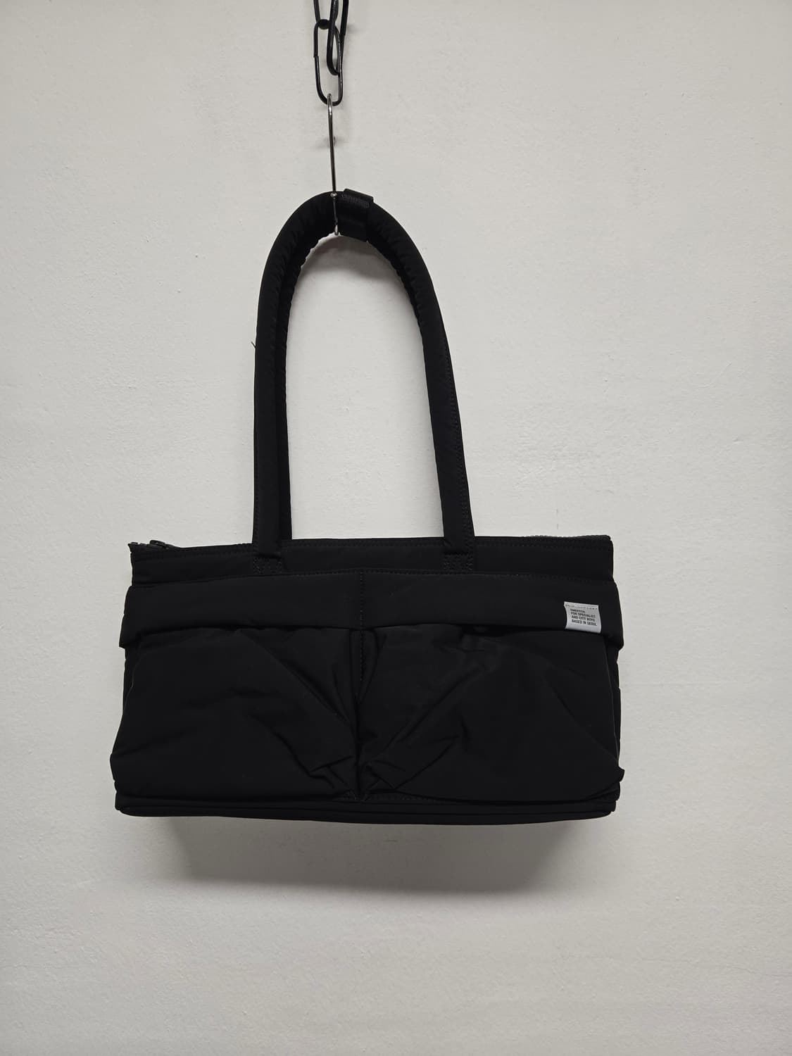 스위치 멜로우 토트 와이드 블랙 숄더백 상품이미지2