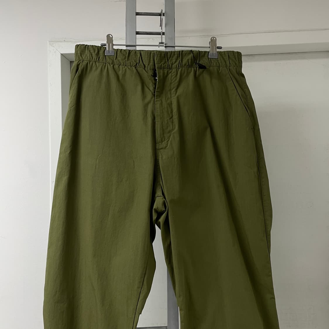 몽클레어 크레이그그린 카키 팬츠 M 상품이미지2