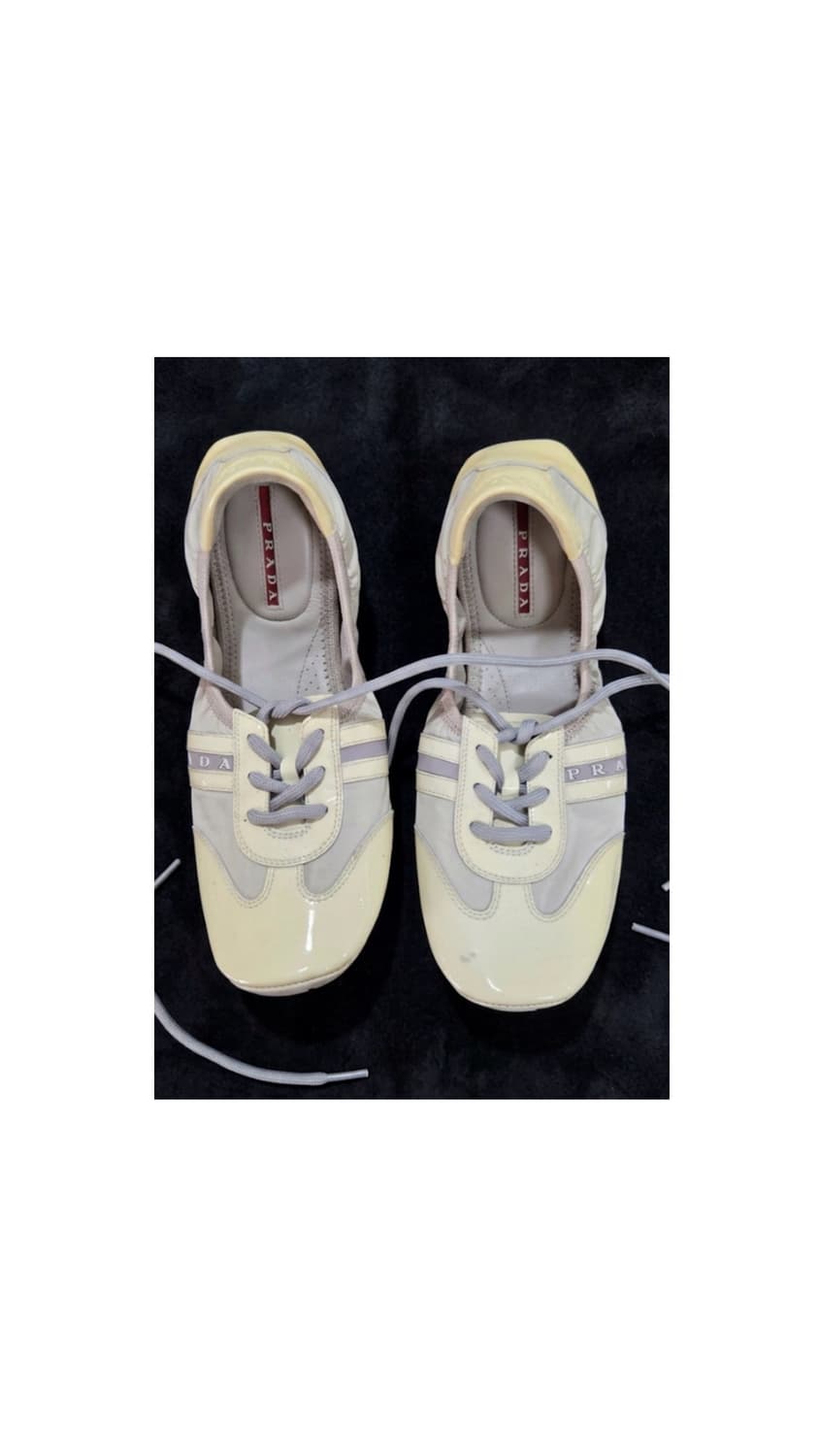 프라다 애나멜 플랫슈즈 240 상품이미지1