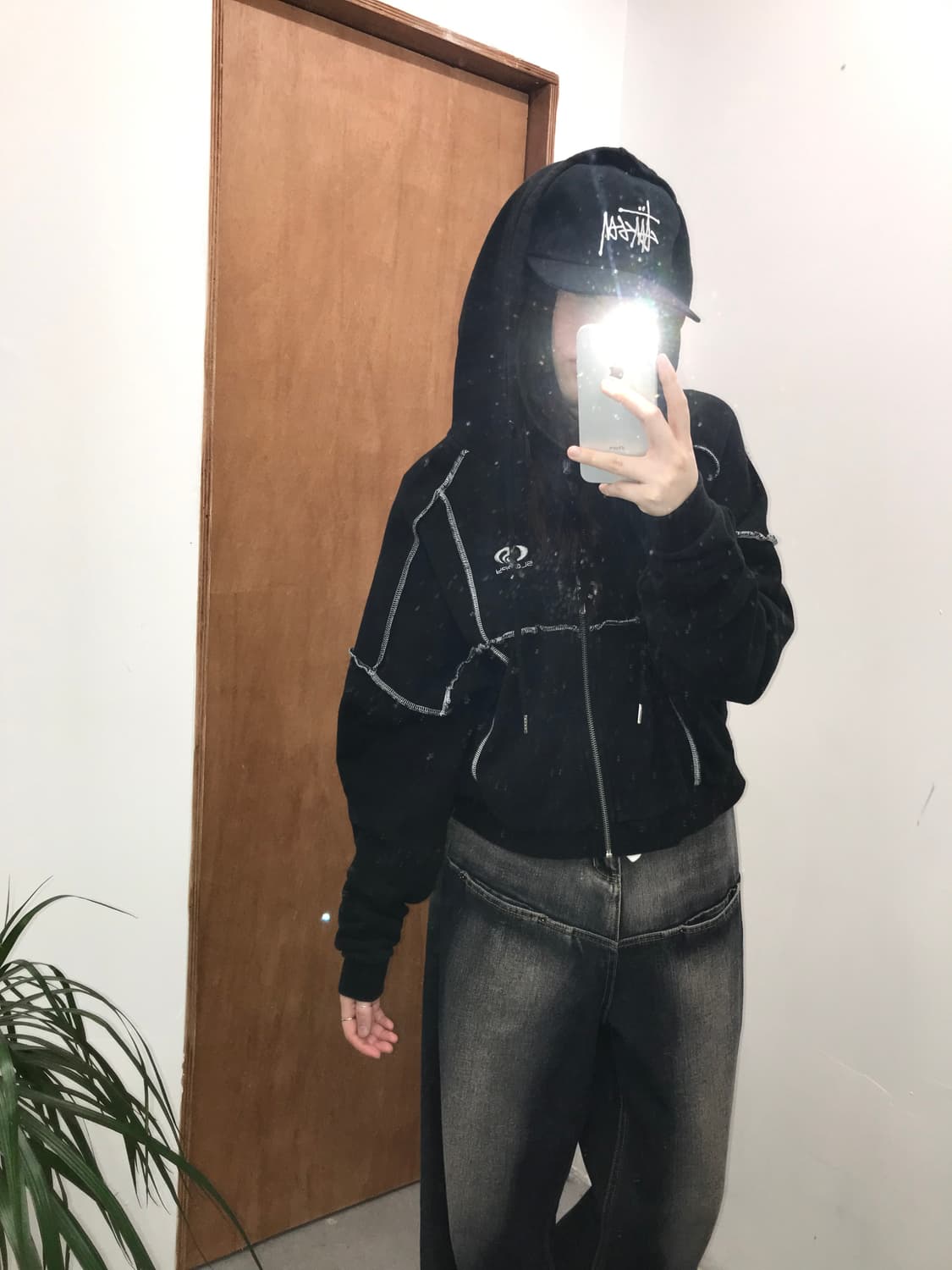 후즈후 WHO'S WHO gallery Linking Zip Hoodie 상품이미지4