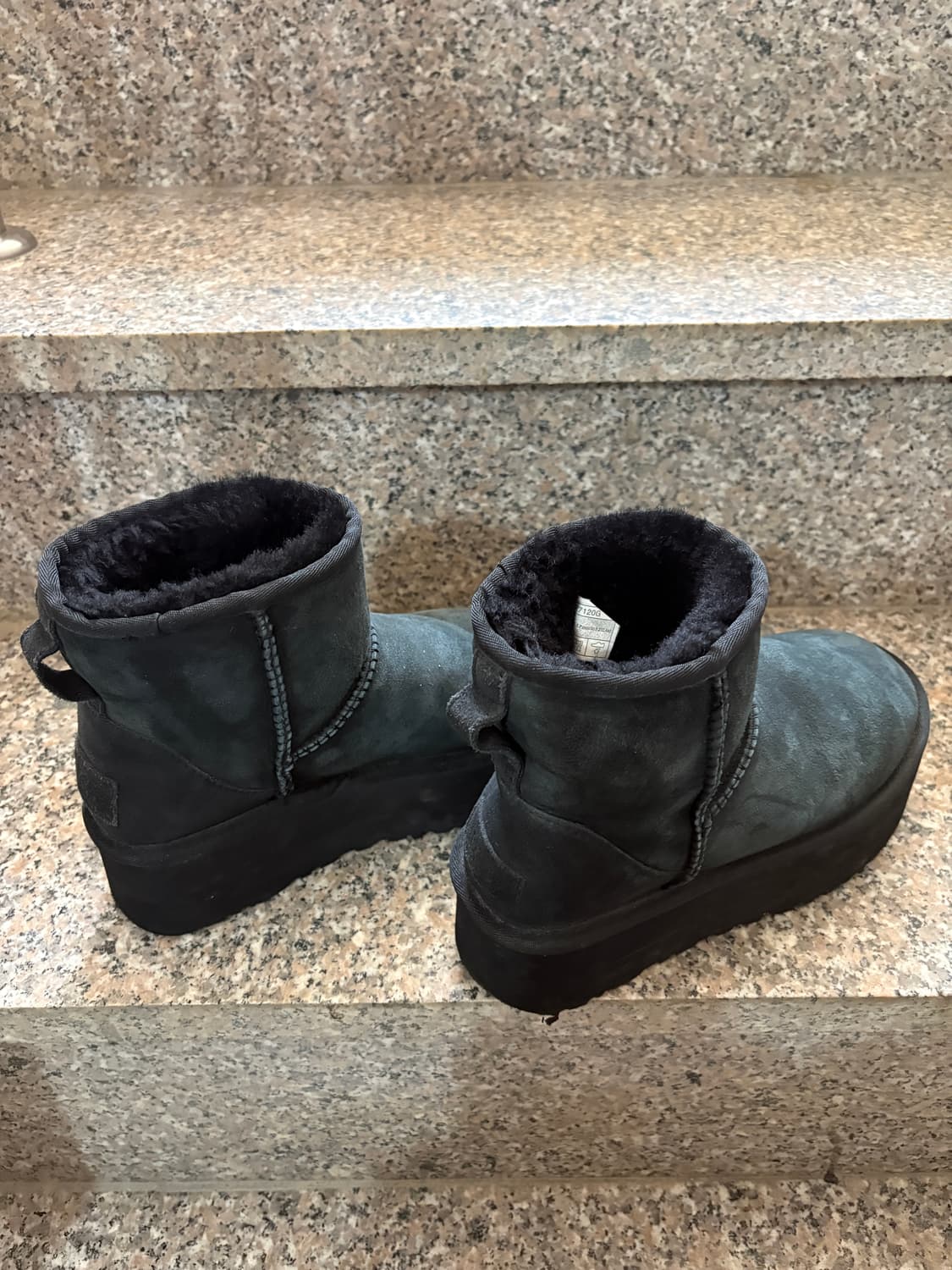 어그 플랫폼 블랙 Ugg platform black 상품이미지1