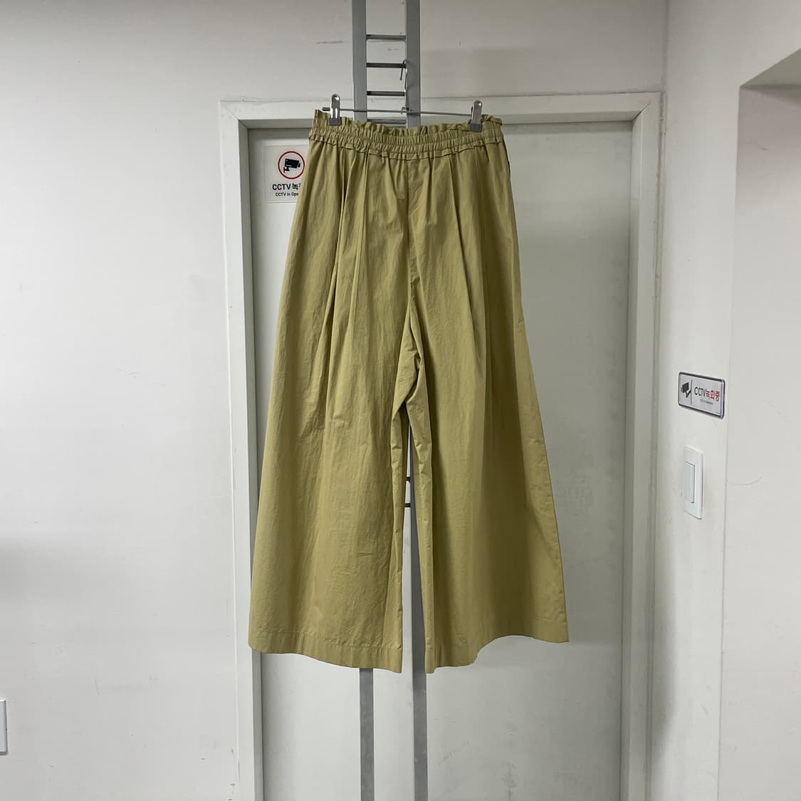 비이커 베이지 와이드 팬츠 2(W) 상품이미지1