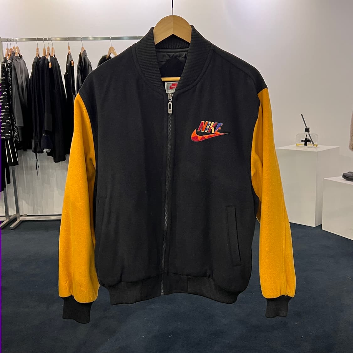 [95] 90s 나이키 삼나스포츠 어반정글 스파이크리 바시티 자켓 상품이미지1