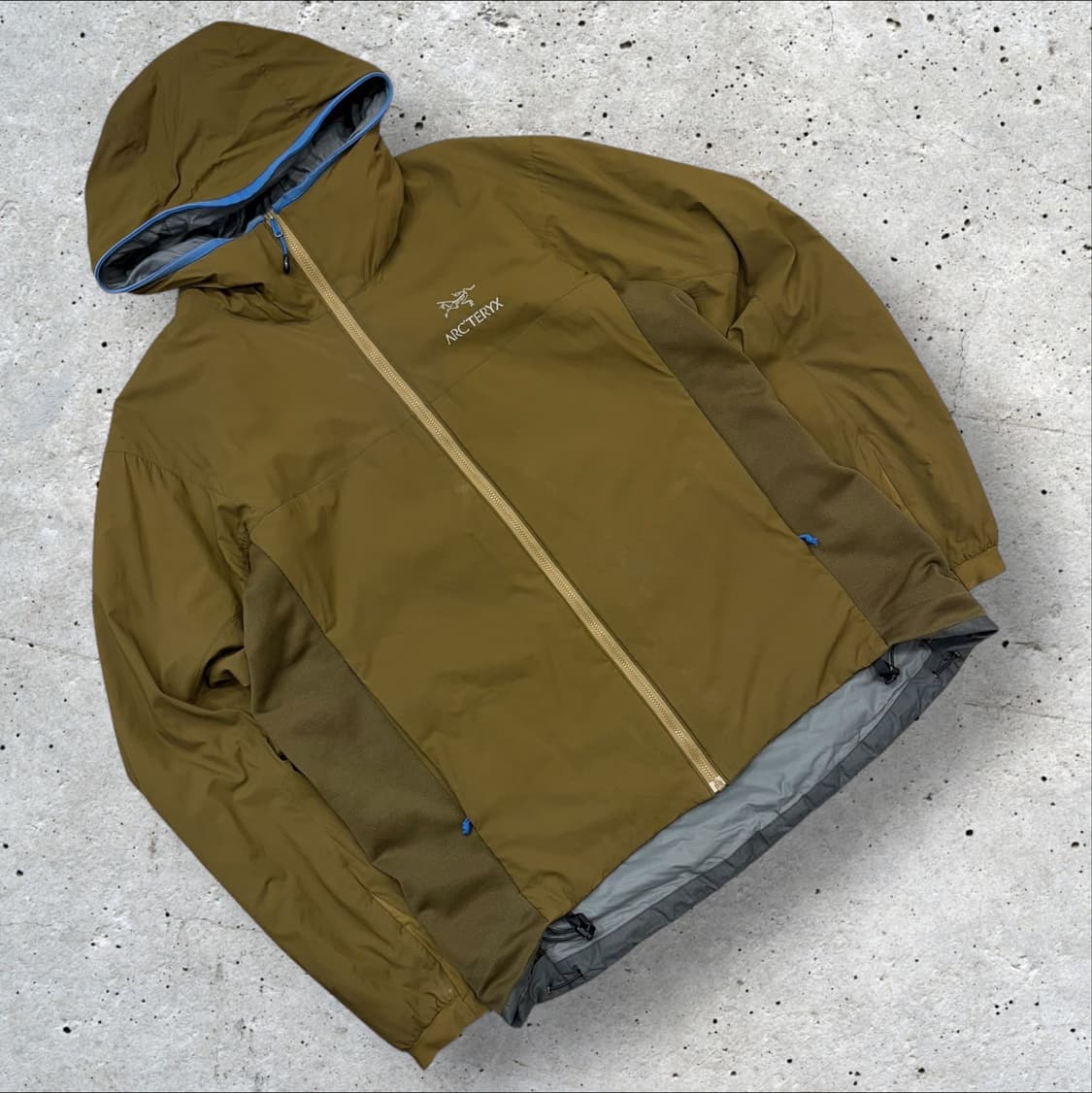 [L] 아크테릭스 구형 아톰 LT 후드 바람막이 브라운 B893 상품이미지1