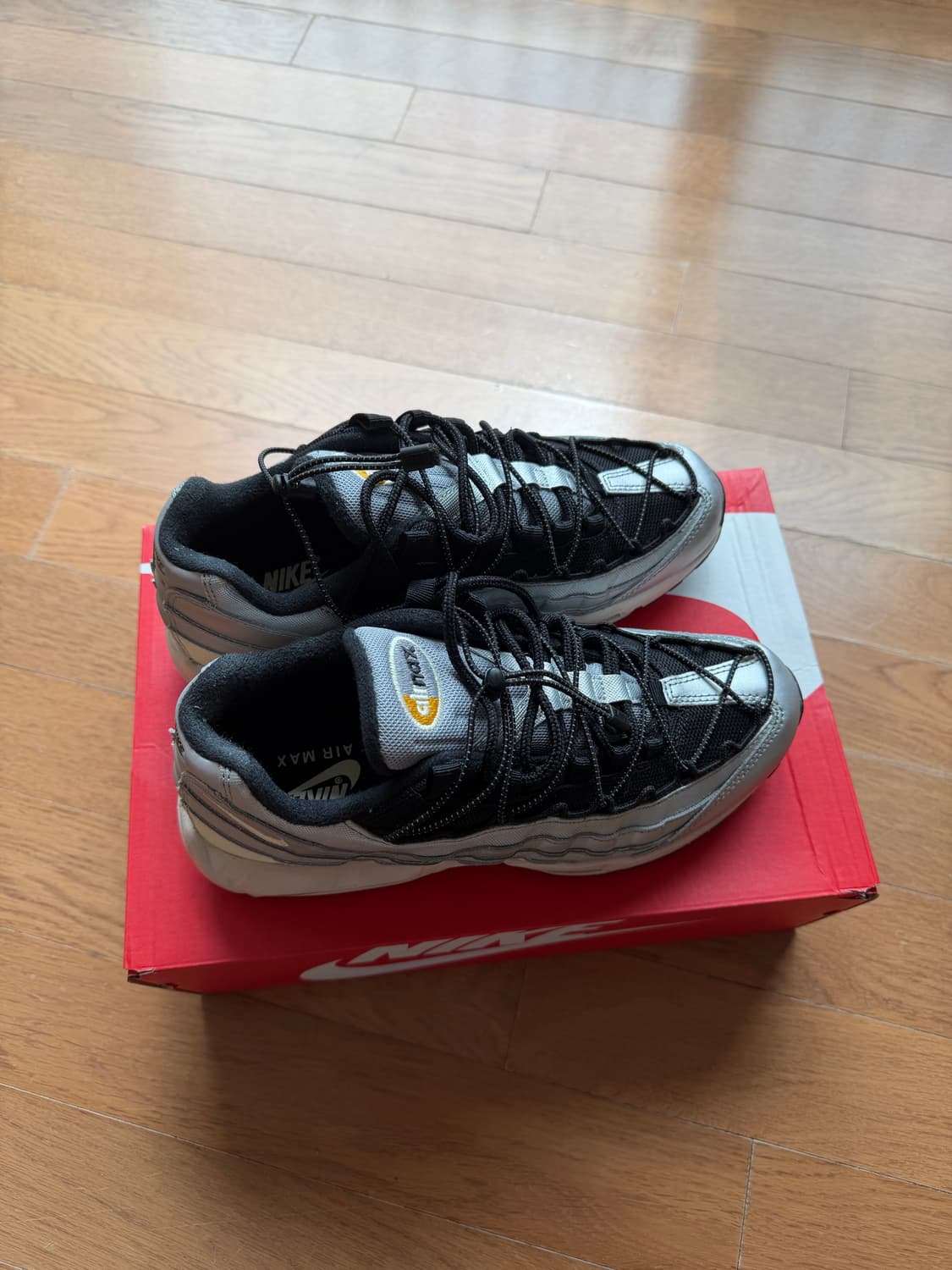 나이키 에어맥스 95 메탈릭 실버 상품이미지3