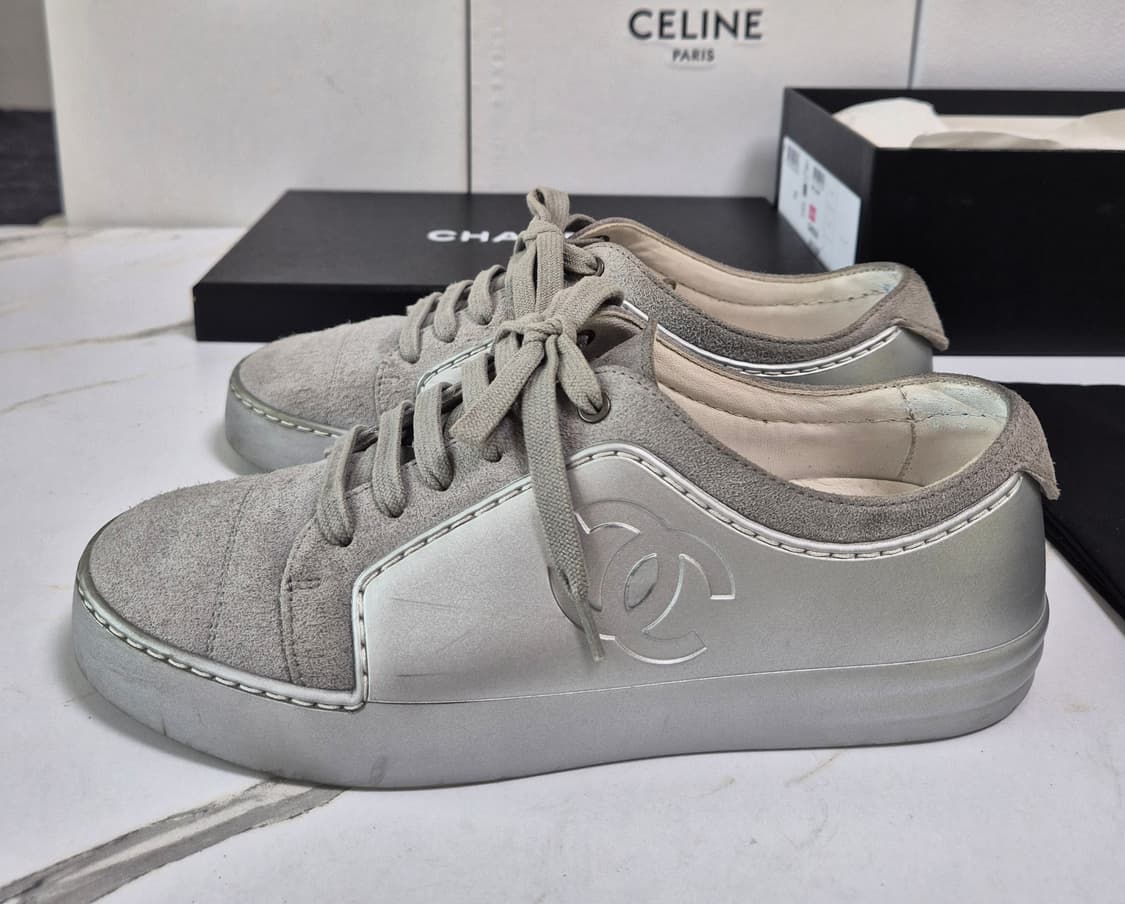 (정품) 샤넬 로우탑 스웨이드 스니커즈 36.5 상품이미지2