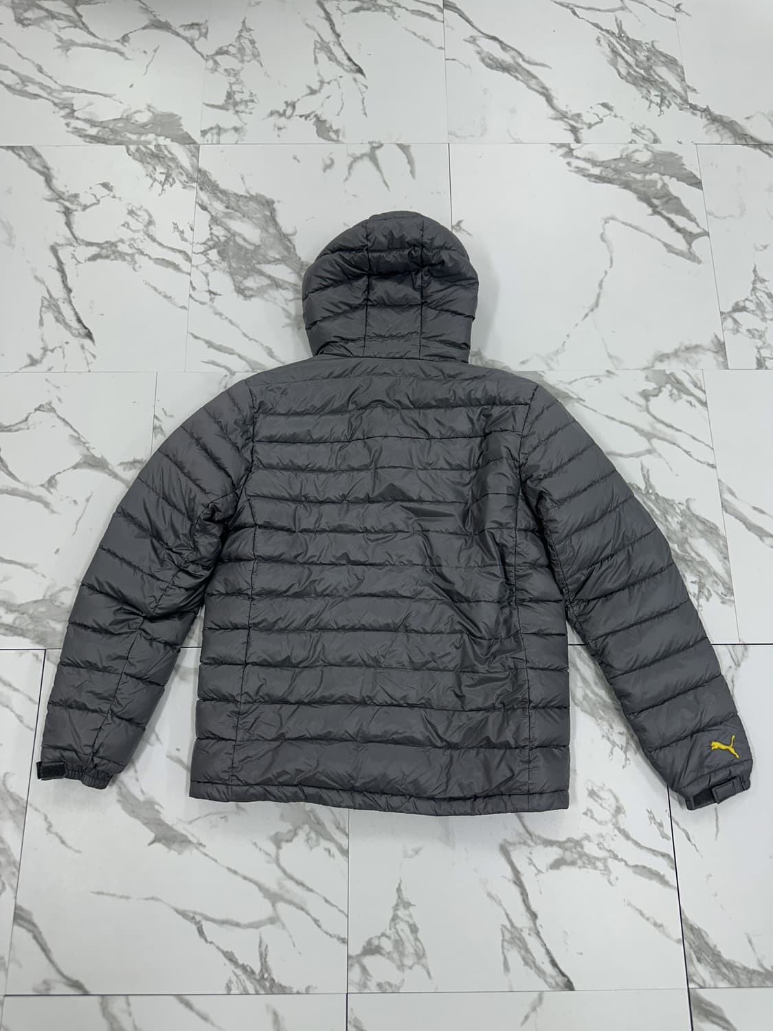 퓨마 그레이 구스다운 경량 패딩 상품이미지2
