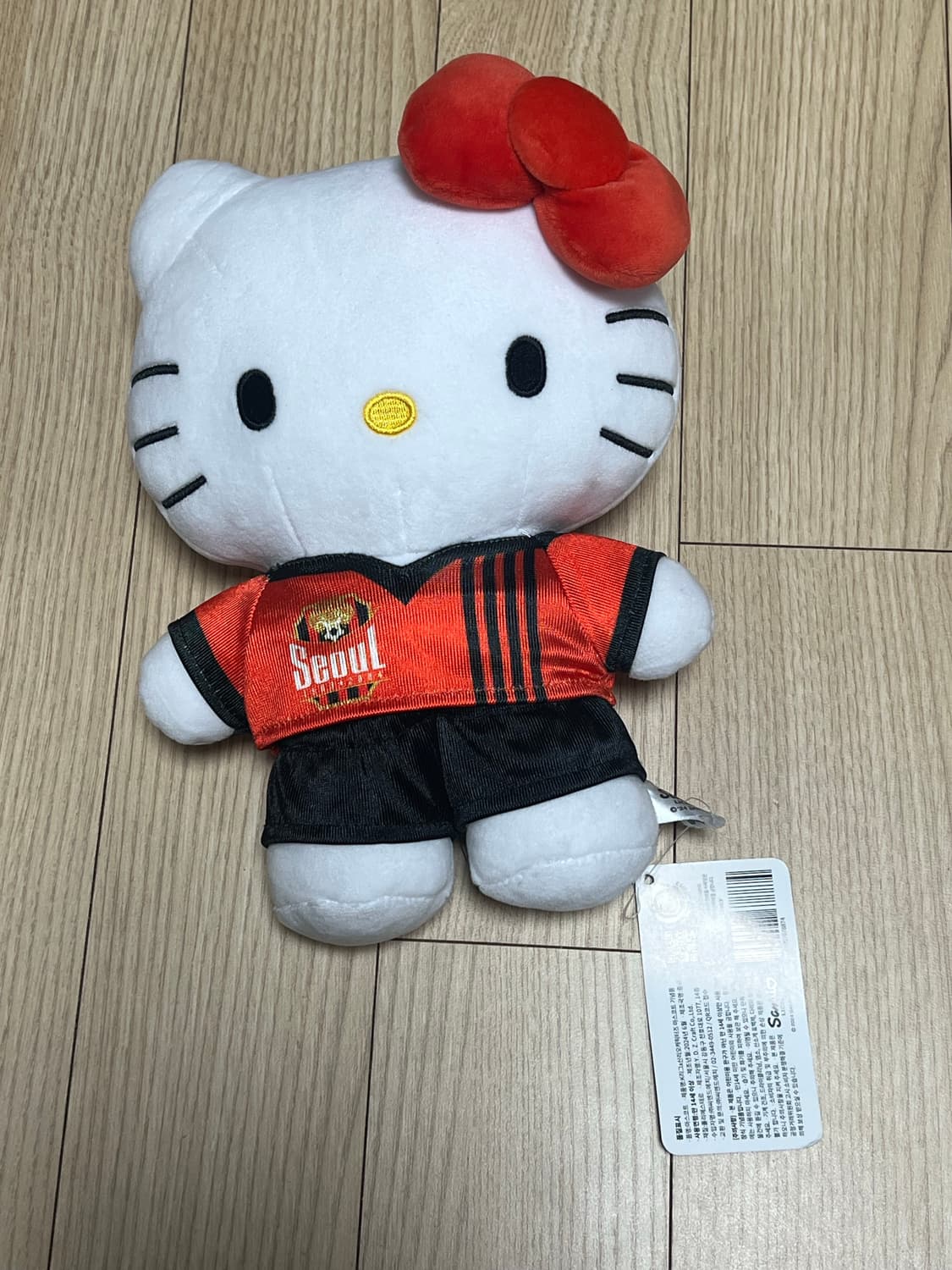 산리오 k리그 콜라보 fc서울 헬로키티 인형 상품이미지1