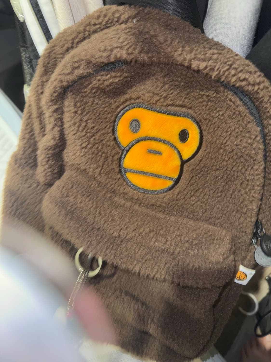 베이프 미니 마일로 퍼 백팩 상품이미지1