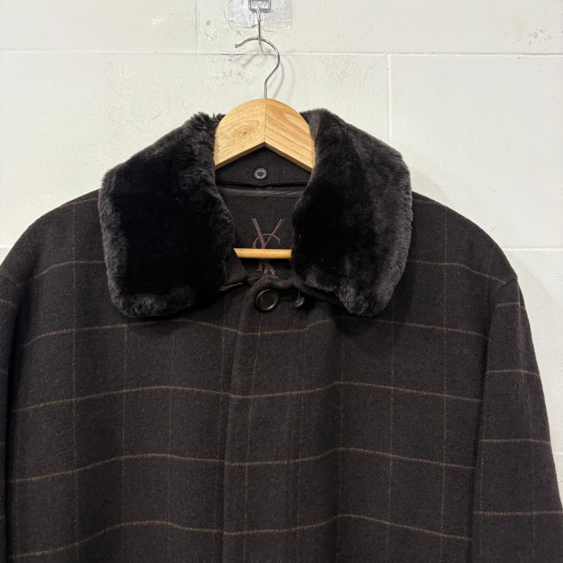 입생로랑 울 체크 퍼 카라 자켓 상품이미지2