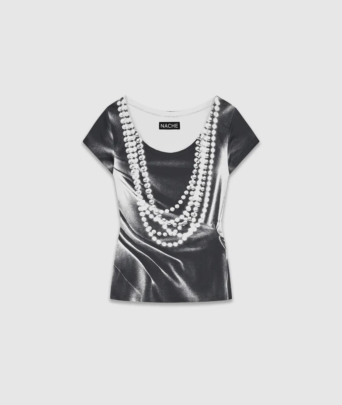 나체 PEARLNECKLACE PRINTED T-SHIRTBLACK 상품이미지1