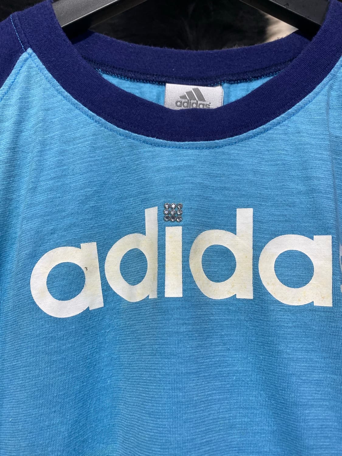 Adidas 큐빅 디테일 레글런 반팔 티셔츠 상품이미지3