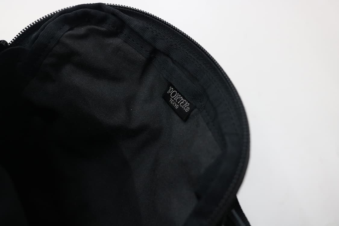 포터 테크니컬 바디백 상품이미지10