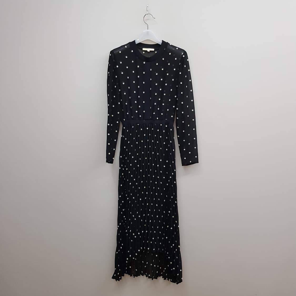 마쥬 리볼리 자수 롱 원피스 1사이즈 상품이미지2