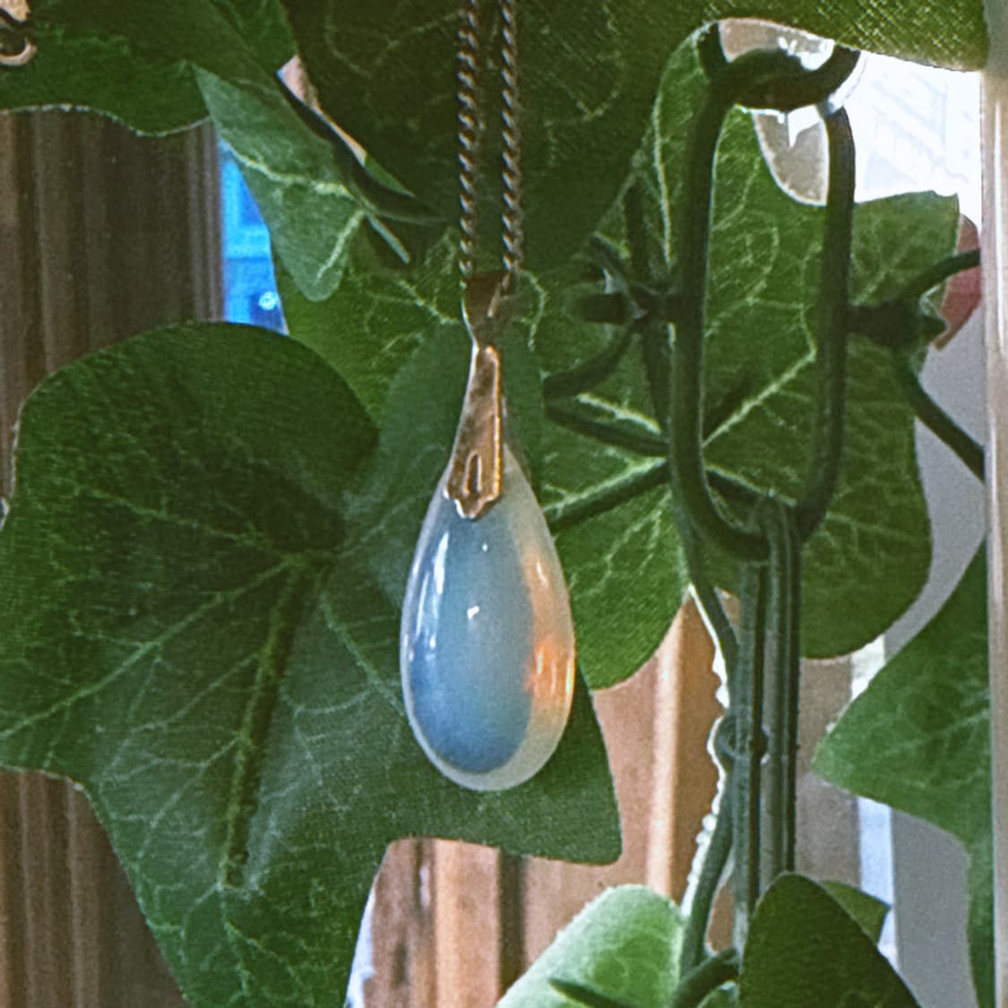 오로라 문스톤 네크리스 상품이미지1