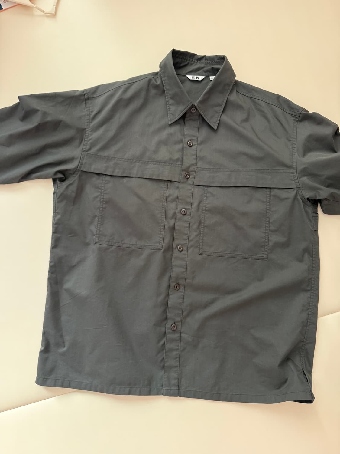 유니클로U 셔츠 XL 다크그레이 상품이미지1