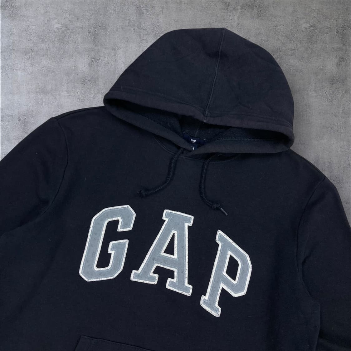 GAP 네이비 컬러 스펠아웃 빅로고 후드티 상품이미지2