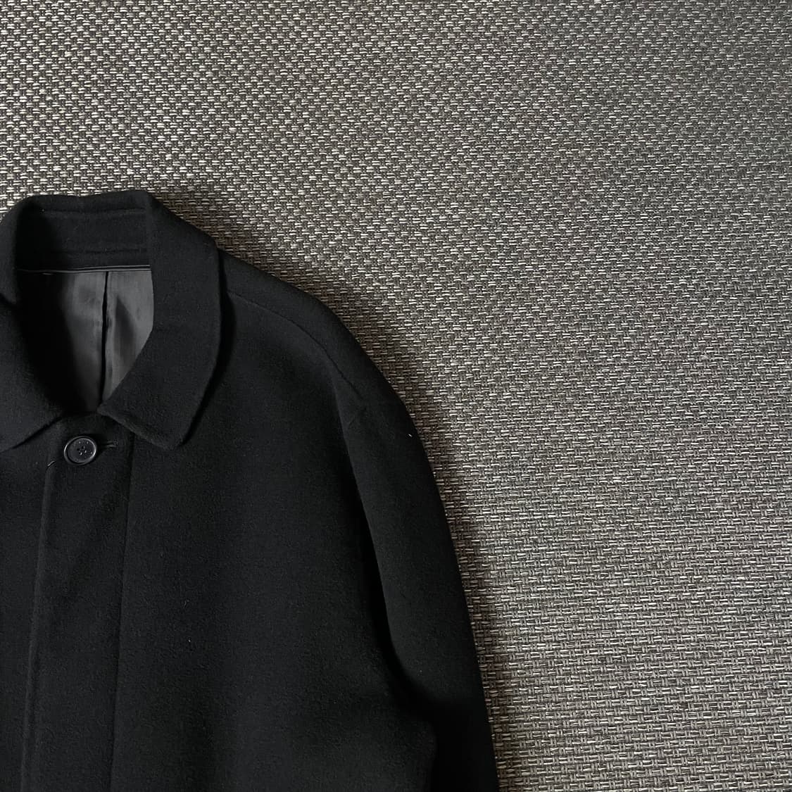 PUFFIN 블랙 울 100 싱글 미디 코트 상품이미지3