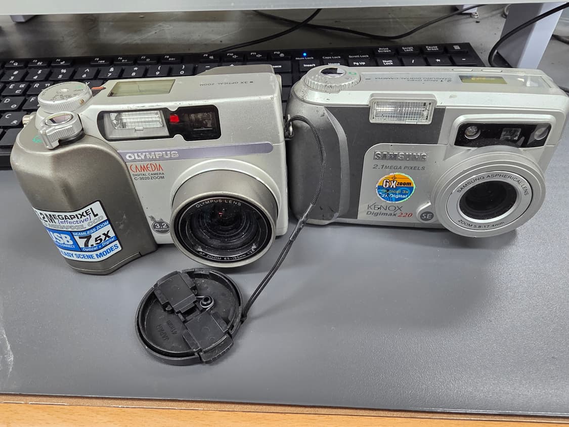 올림푸스 C3020, 삼성캐녹스 220 빈티지 카메라 일괄 상품이미지1