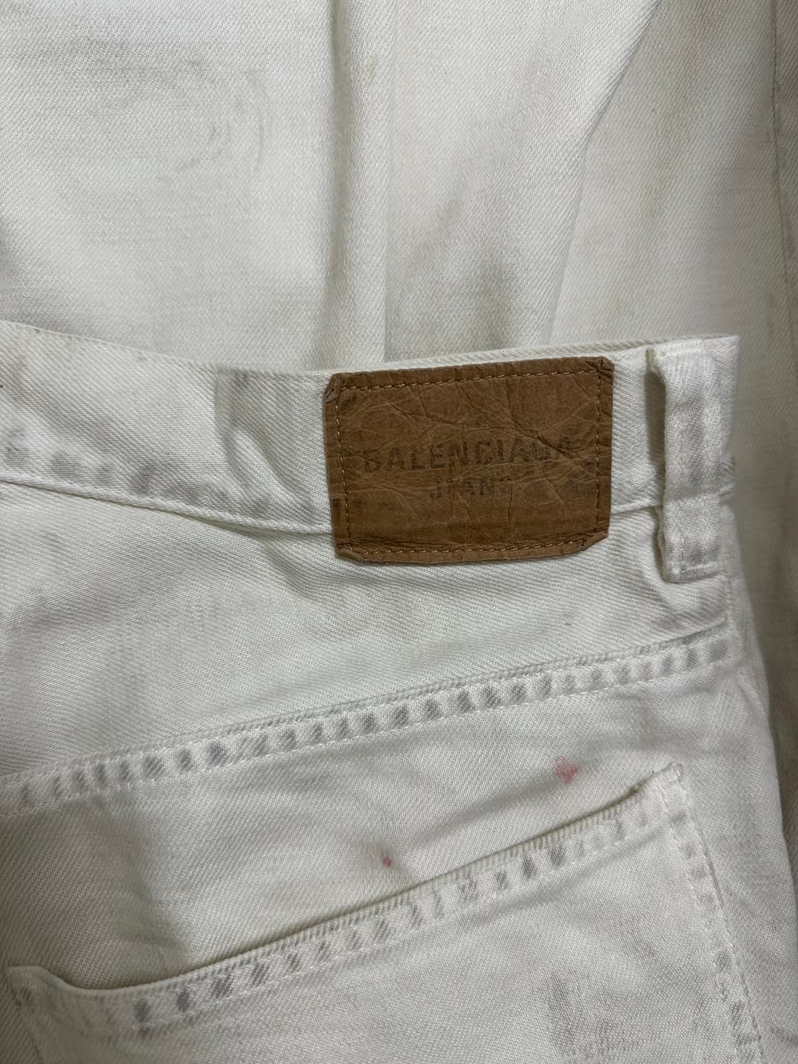 발렌시아가 라지 배기 더티 크림 상품이미지3