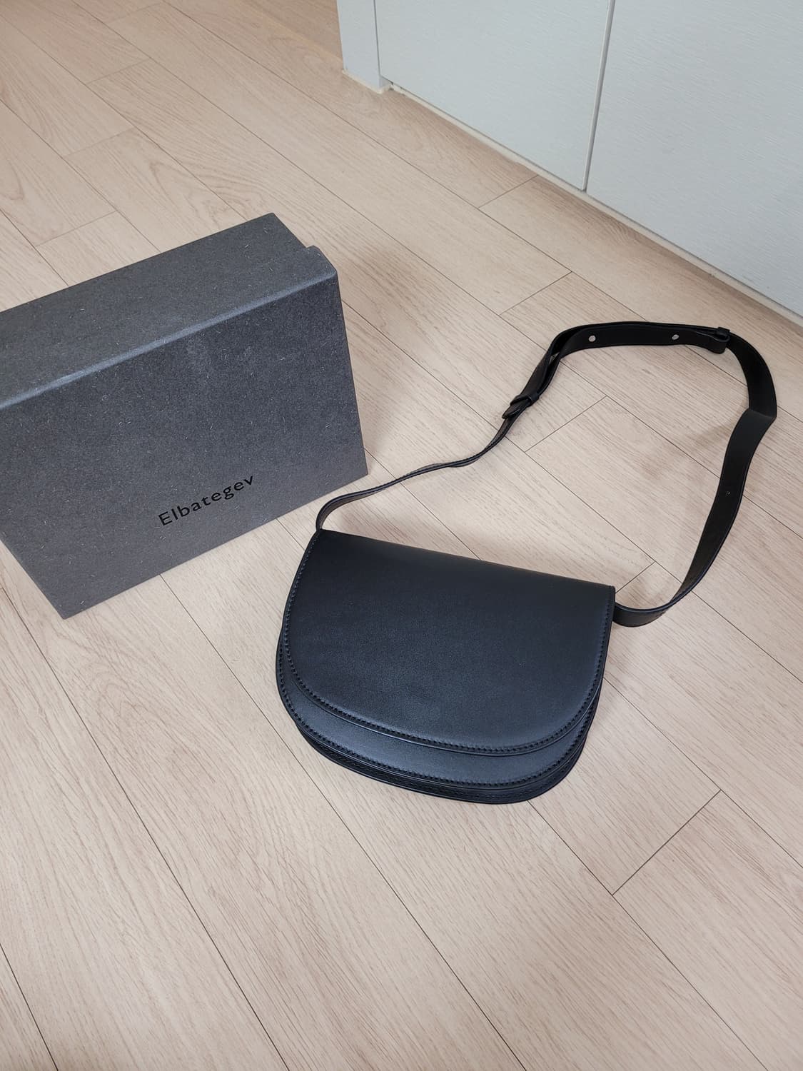 엘바테게브 Elbategev 미니백 블랙 (크로스백)  상품이미지1