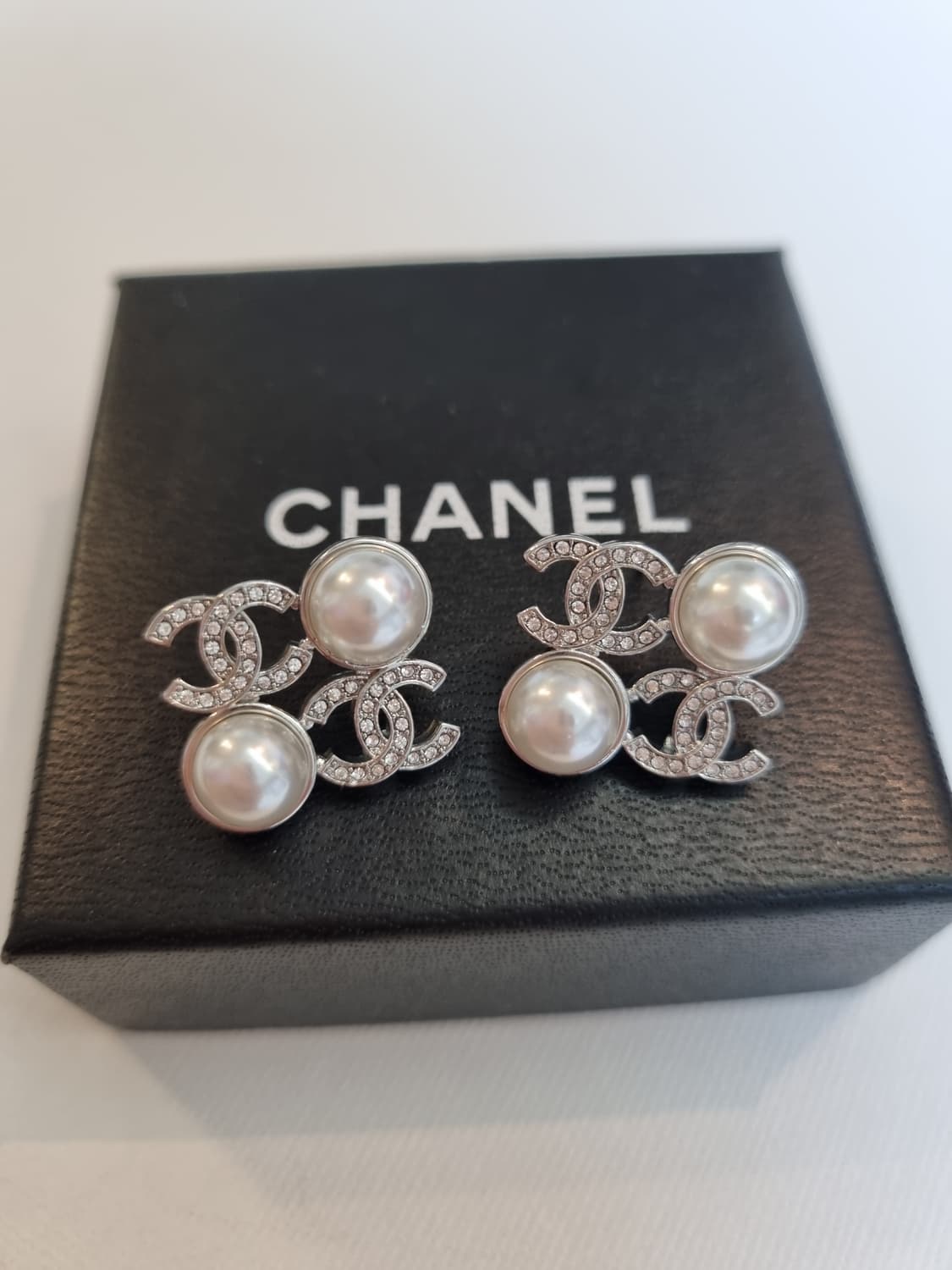 샤넬 업사이클링 더블진주 귀걸이 상품이미지1