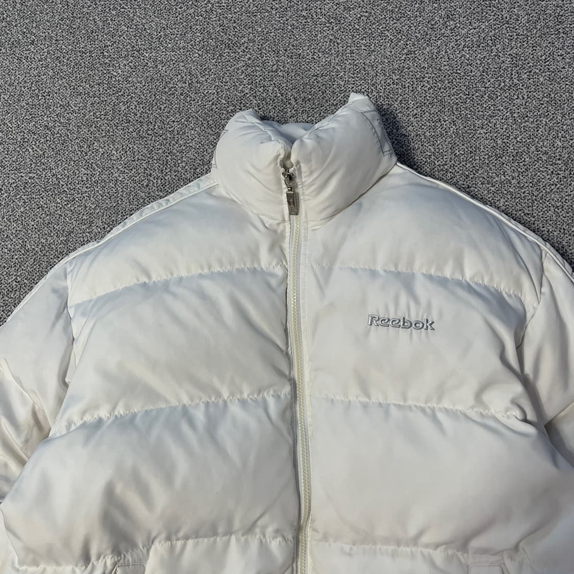 Reebok 패딩 자켓 상품이미지2