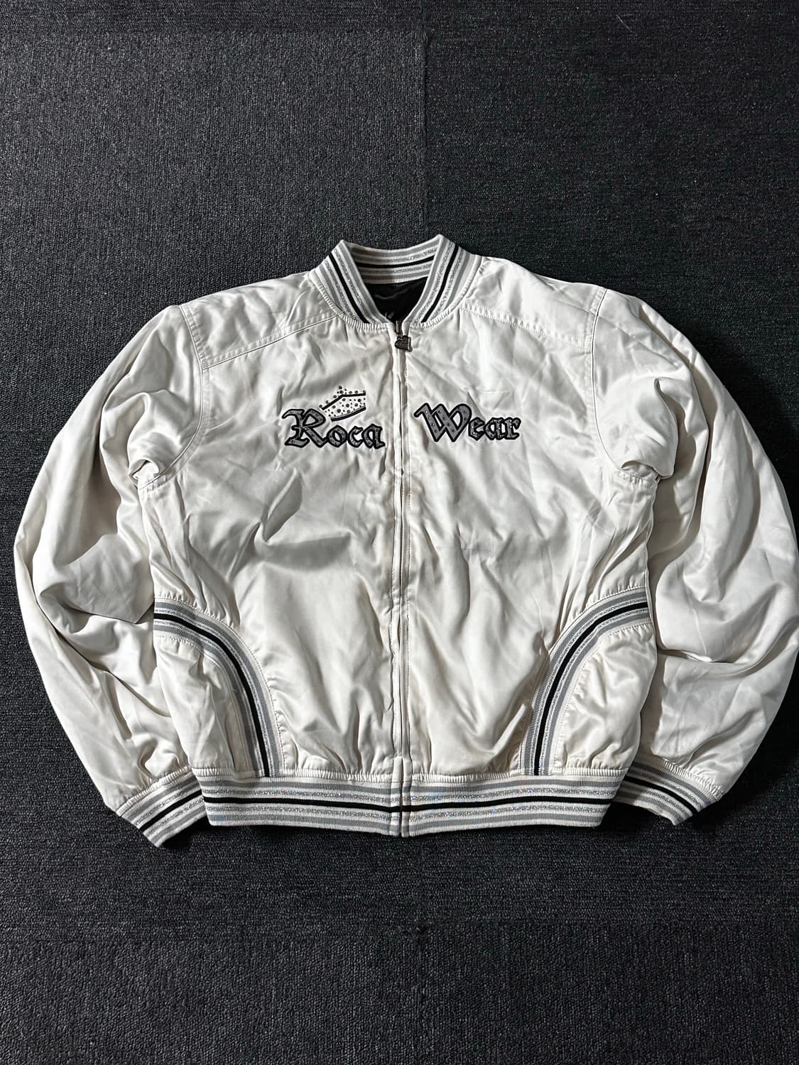 Rocawear 리버시블 큐빅 사틴 봄버 자켓  L 사이즈 상품이미지4