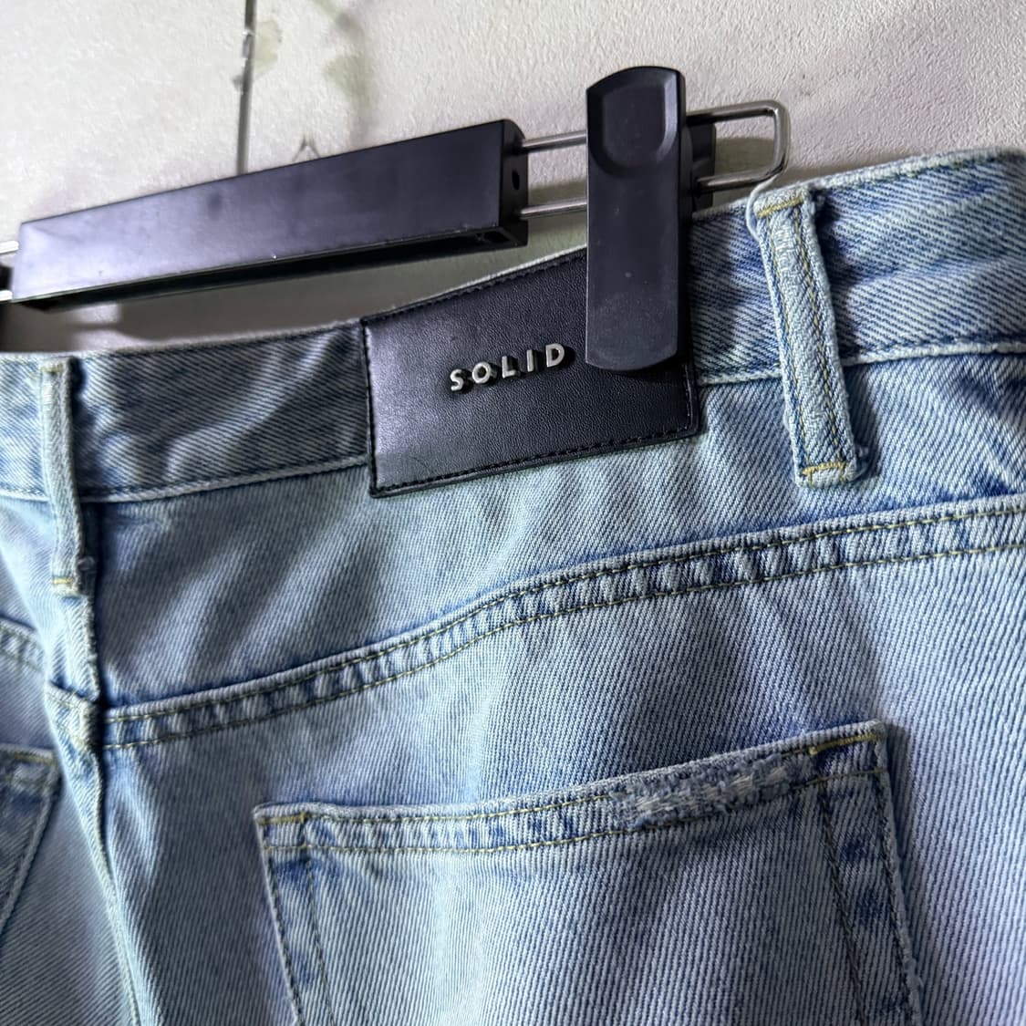 솔리드옴므 가죽패치 남성 연청 데님팬츠 48 (32정도) 상품이미지3