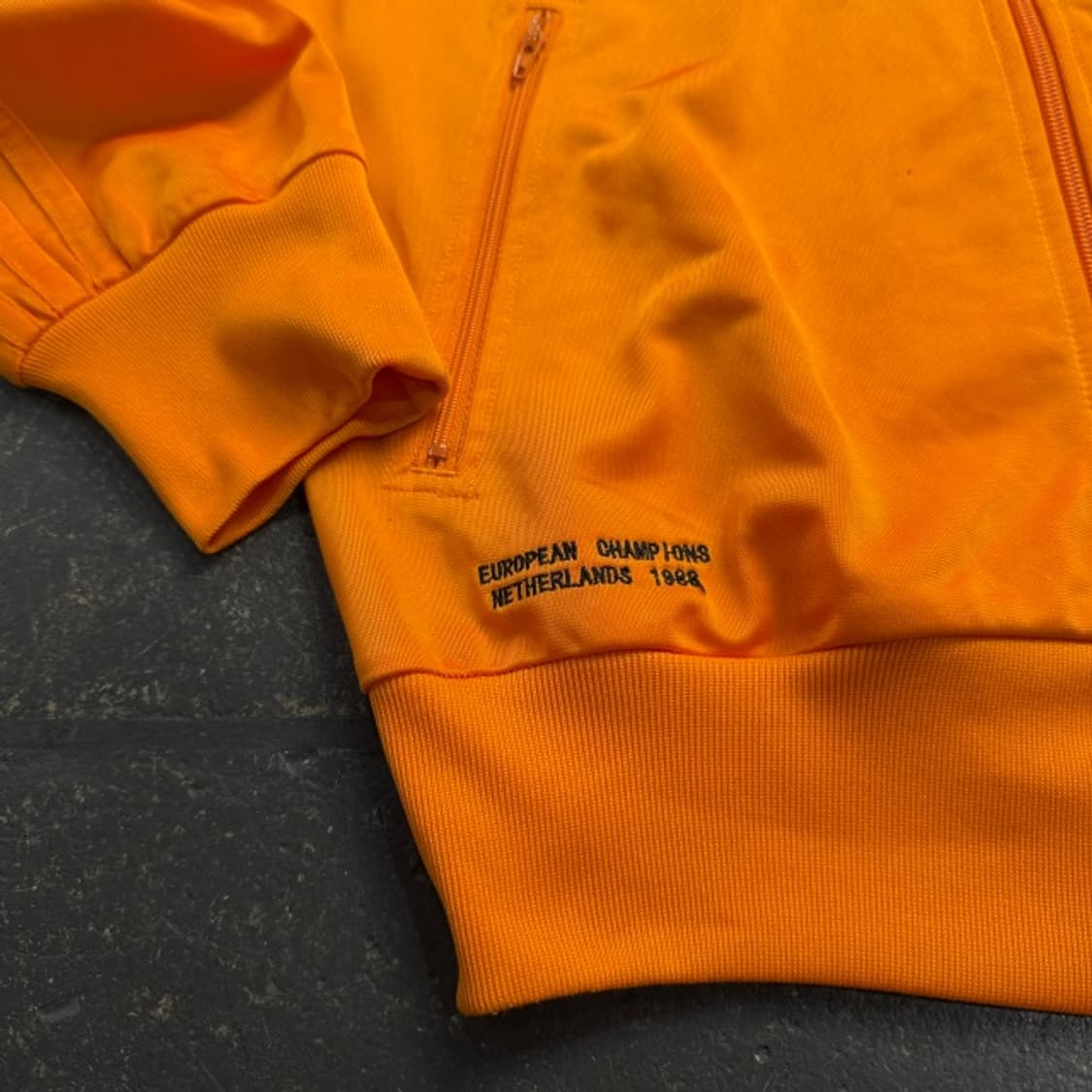 100 아디다스 올드스쿨 네덜란드 져지  상품이미지3