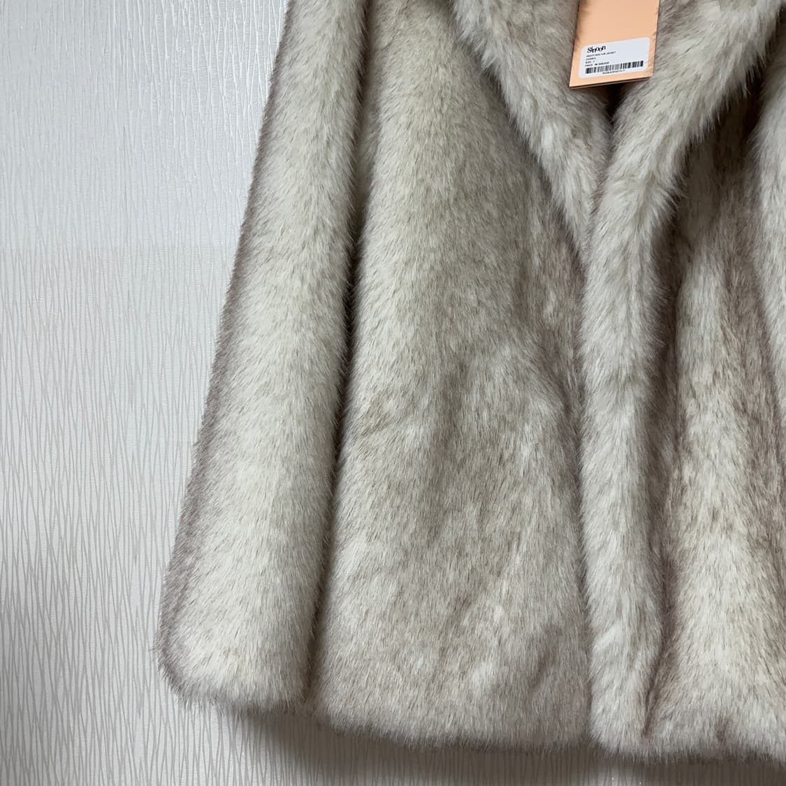 sinoon 시눈 퍼 자켓 아이보리 - 새제품 상품이미지3