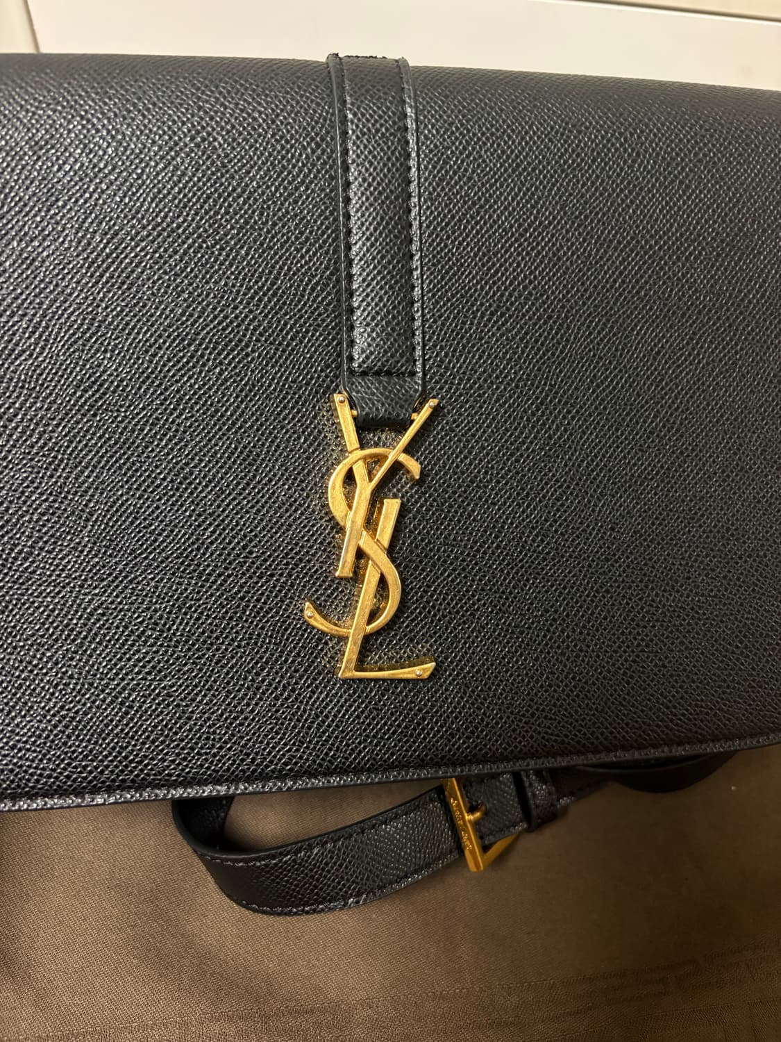 (상태A+급) (단종상품)생로랑 유니버시티백 블랙 금장(선미백,북렛포함) 상품이미지9