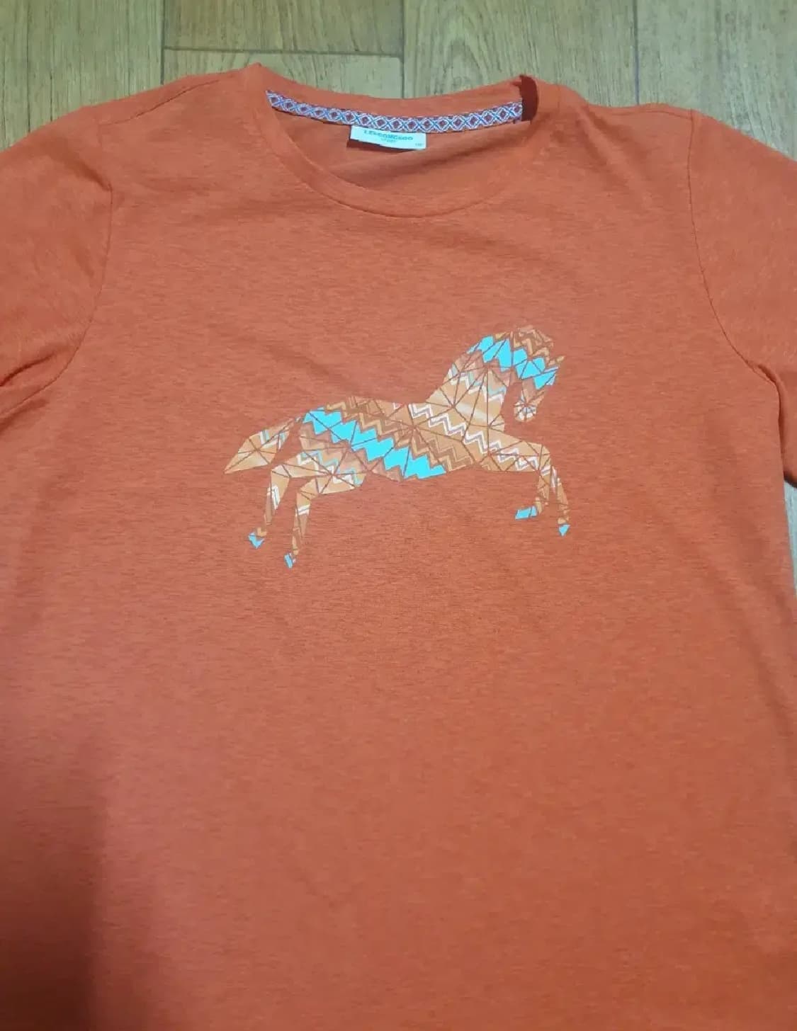 이동수 여성 반팔티 100 사이즈입니다 상품이미지4