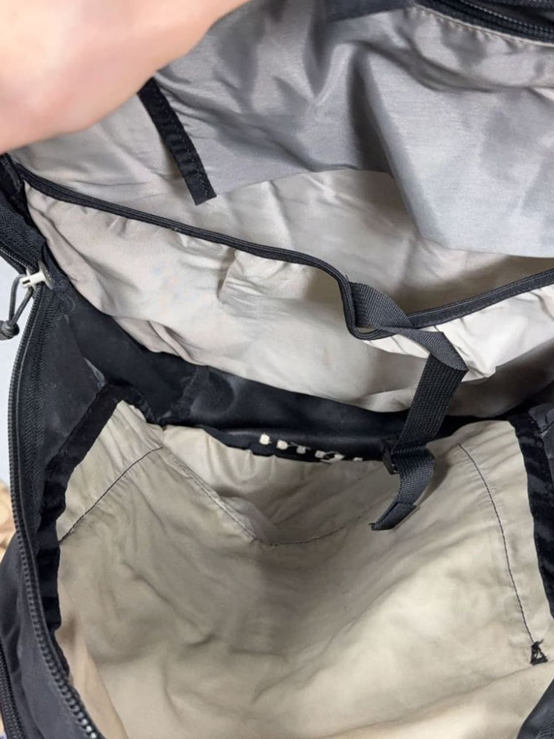 THE NORTH FACE BLACK BACKPACK 상품이미지6