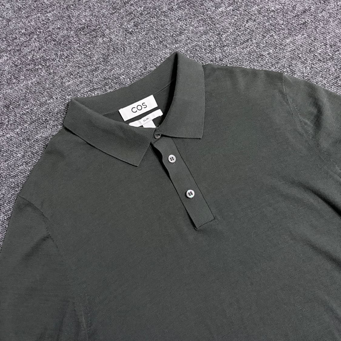 COS 슬림 실크 반팔 카라 니트 상품이미지2