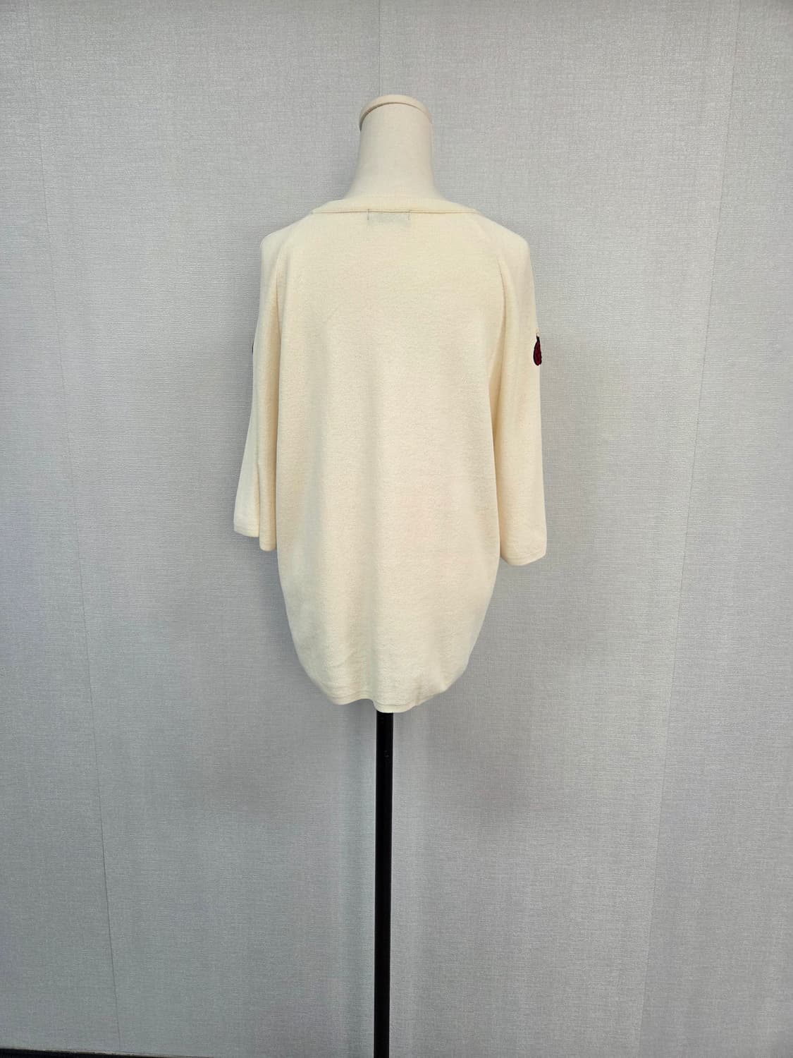 베네통   자수 반팔니트티 상품이미지3