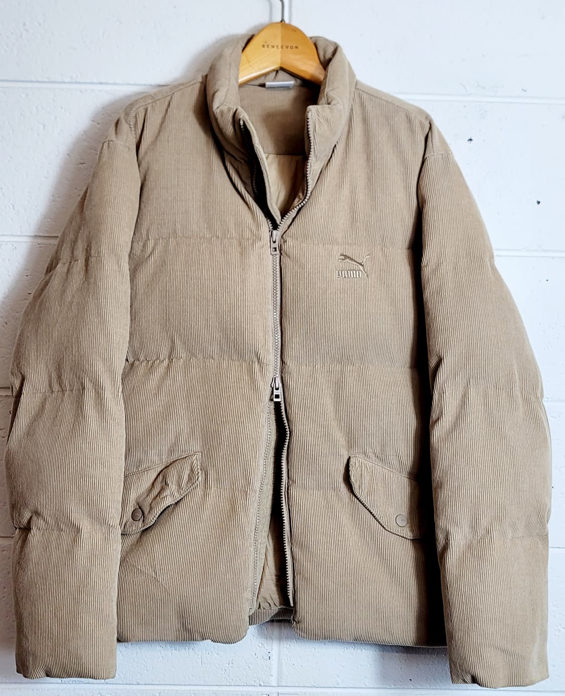 푸마(남여공용) 오버핏 코듀로이 푸퍼 패딩자켓(점퍼) 판매 상품이미지2