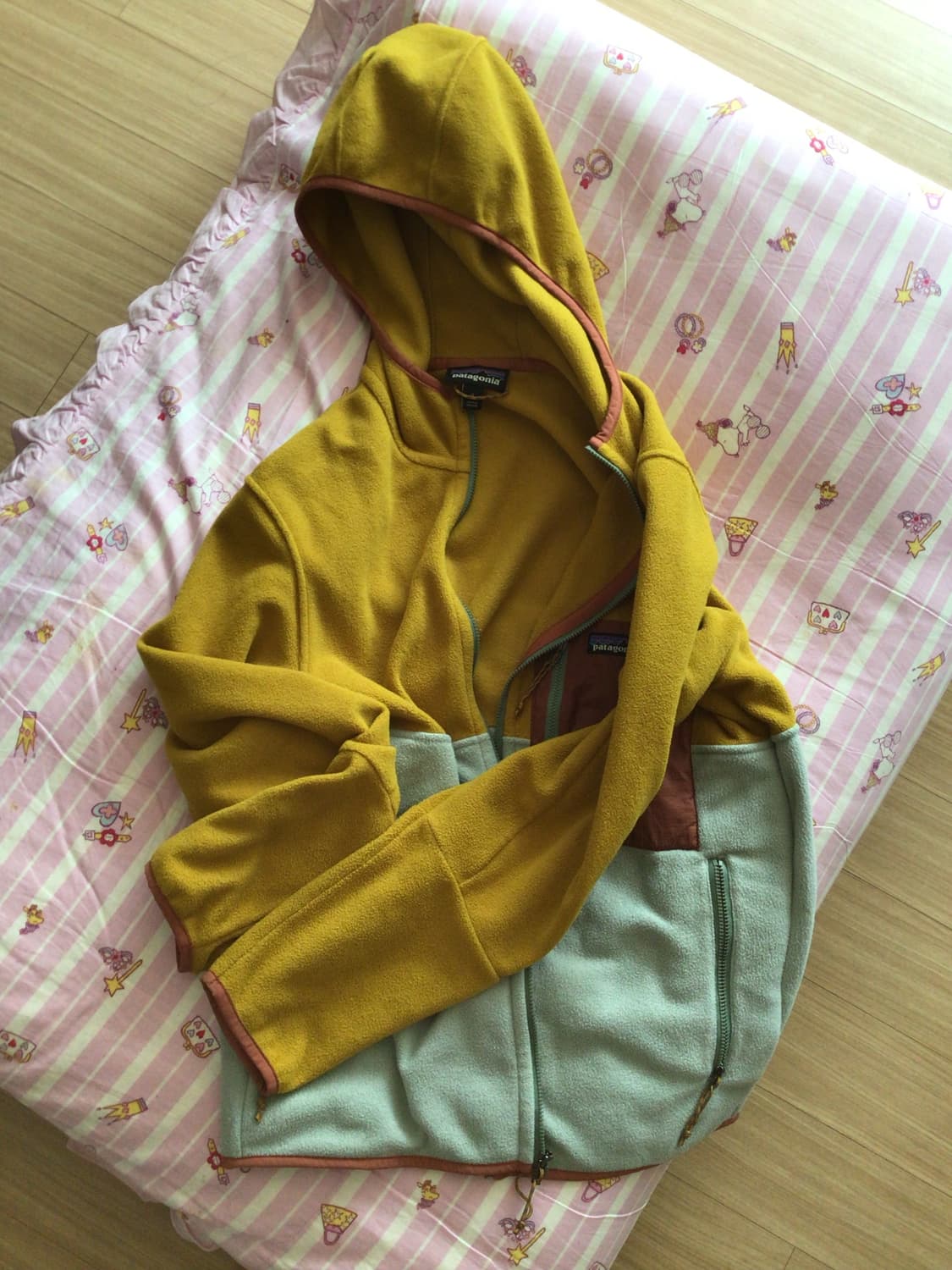 파타고니아 마이크로디니 플리스 후드 자켓 상품이미지1