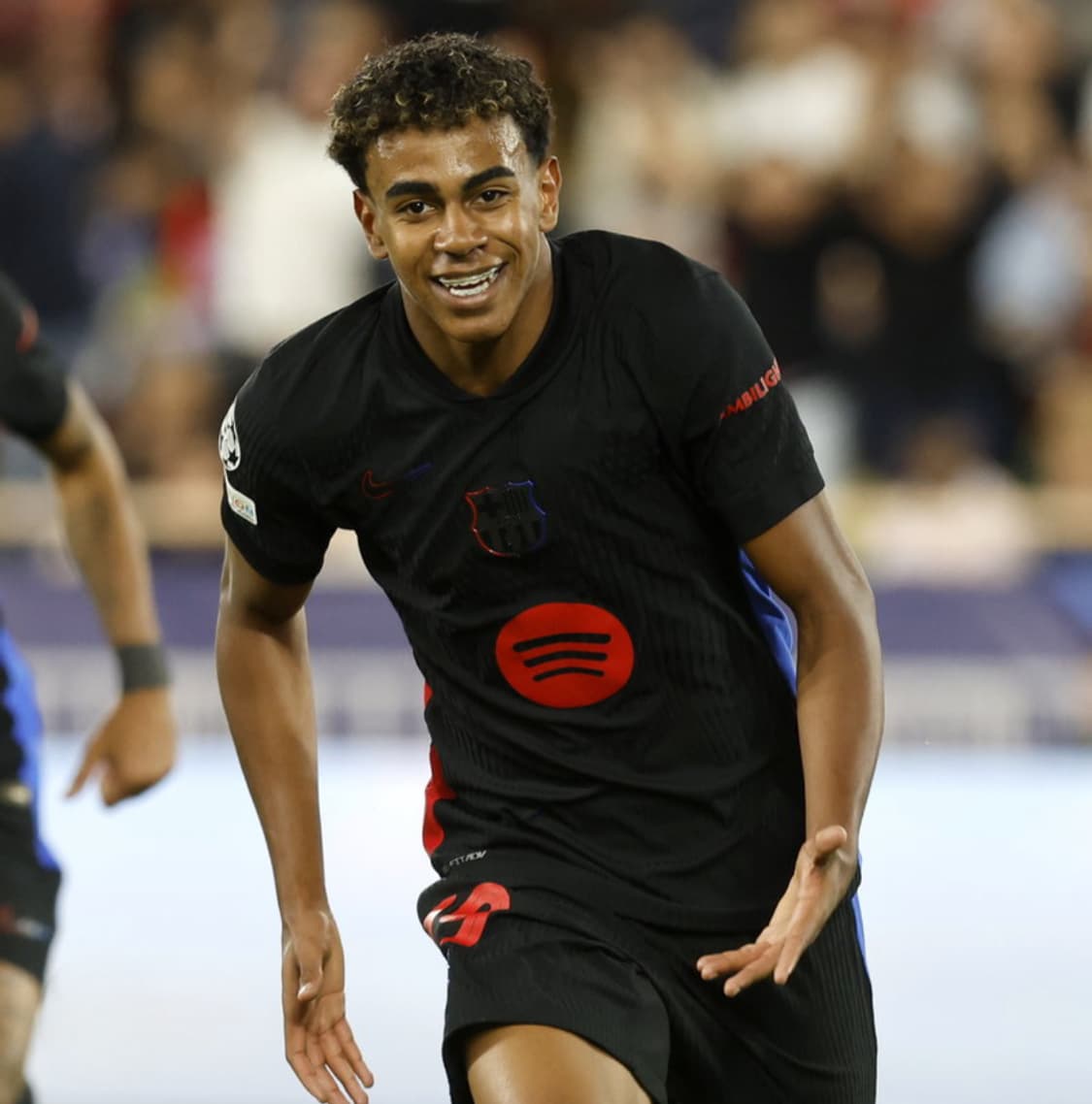 24-25 바르셀로나 어웨이 라민 아말 유니폼 L사이즈 상품이미지9