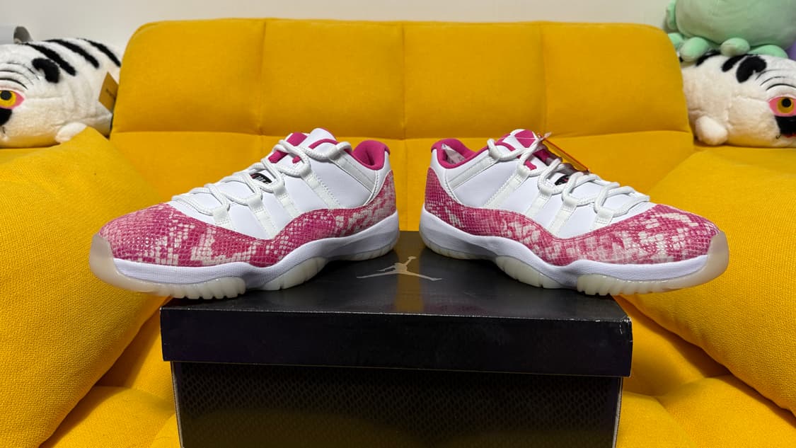 조던11 분뱀(265) 새상품 상품이미지3